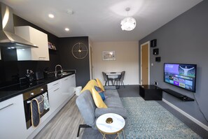 Living area - Sandringham Ground Floor Apt | Dbl Bed & Parking (Greater Manchester)