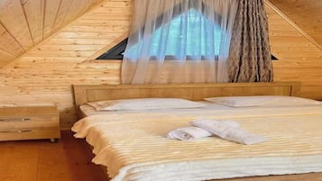 2 bedrooms, internet, bed sheets