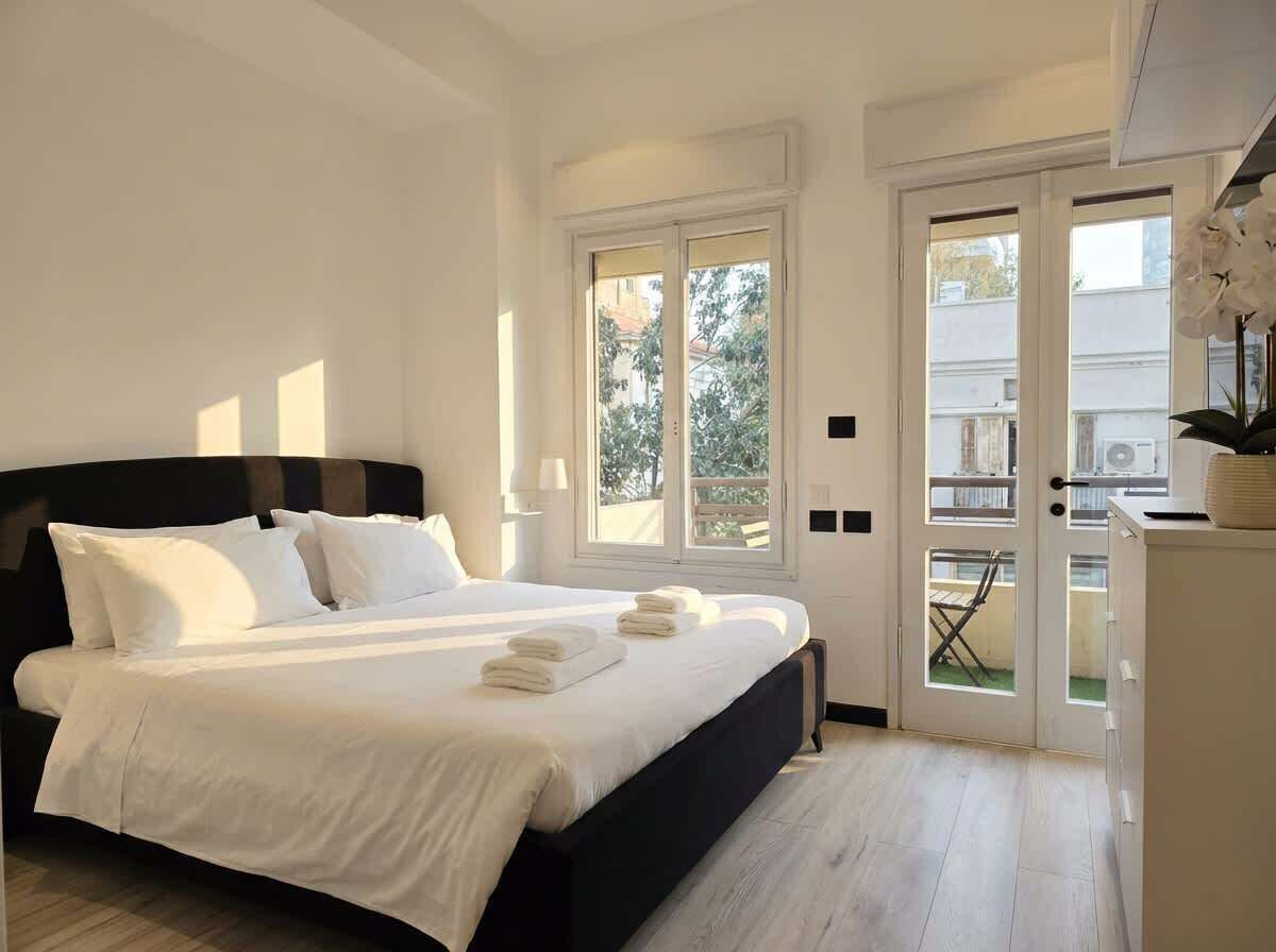 1 Schlafzimmer, Schreibtisch, Bügeleisen/Bügelbrett, Reisekinderbett