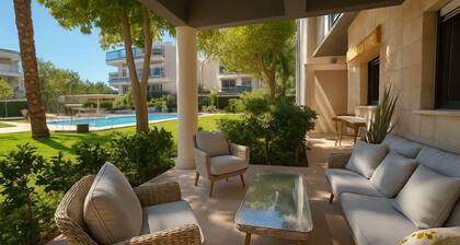Garden Getaway & Pool | Royal Park| By SweetyGuest