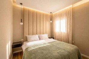 3 bedrooms, desk, iron/ironing board, travel crib - Exquisite 3BR/2BA BeachFront #TLV | By SweetyGuest (Tel Aviv-Yafo)
