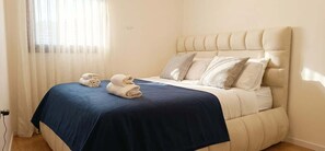 3 Schlafzimmer, Bügeleisen/Bügelbrett, Reisekinderbett, WLAN