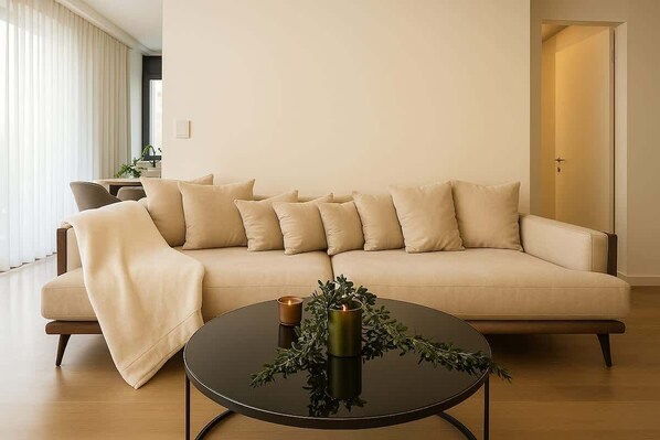 テレビ、書斎 / ワークスペース