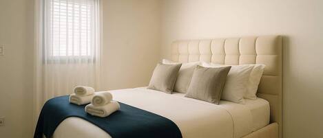 3 chambres, fer et planche à repasser, lit parapluie, Wi-Fi