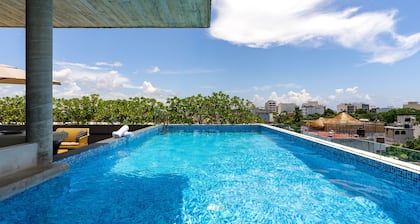 The Sands Boutique Condos