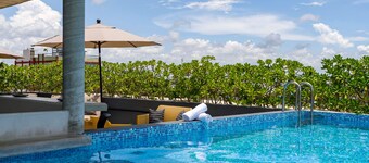 The Sands Boutique Condos