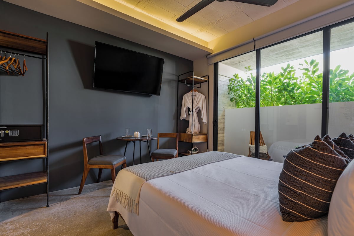 Signature Studio, Patio, Ground Floor | Premium bedding, in-room safe, individually decorated