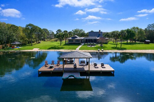 21-Acre Lakefront Paradise: Heated Pool, Private Beach, Animals, Fishing-Boating