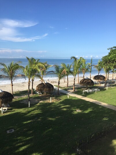 Charming 2-bedroom condo in perfect Punta Chame with AC Enjoy White Sands