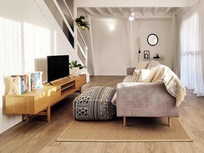 TV, books
