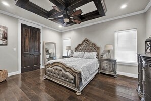 5 habitaciones, tabla de planchar con plancha y wifi gratis 