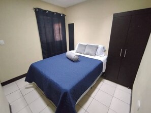 Classic Apartment | Free WiFi - Blue House Xela (Olintepeque)