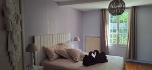 5 chambres, Wi-Fi, draps fournis