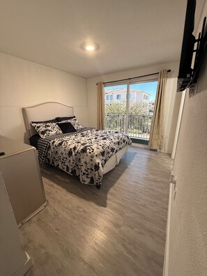 3 Schlafzimmer, Zimmersafe, kostenloses WLAN, Bettwäsche