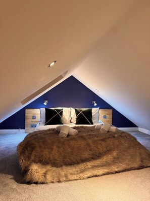 1 bedroom, iron/ironing board, Internet, bed sheets