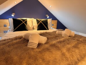 1 bedroom, iron/ironing board, Internet, bed sheets