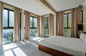 2 bedrooms, iron/ironing board, WiFi