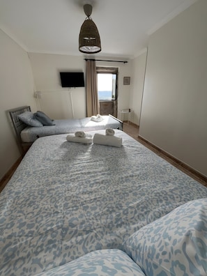 1 bedroom, WiFi, bed sheets