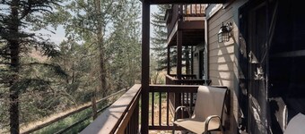 Explore, Relax, Repeat - Riverside Views - Eagle