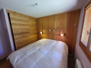 2 bedrooms - 100m from ski slopes, 1st floor, terrace, tv, ski locker, 50m², Montgenèvre (Montgenèvre)