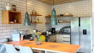 Stovetop, dishwasher