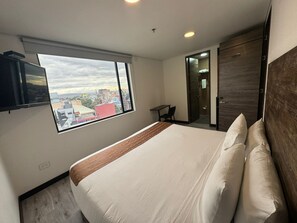 Quarto casal superior | Cofres nos quartos, Wi-Fi de cortesia, acesso para cadeiras de rodas