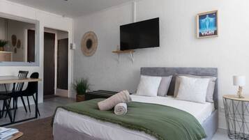 1 bedroom, iron/ironing board, travel crib, WiFi