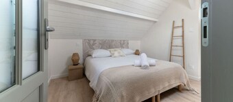 Maison design et climatisée avec jardin