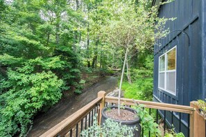 Property grounds - 2BR Escape w/ Zen Garden | Waterfall | Free Tix (Hendersonville)