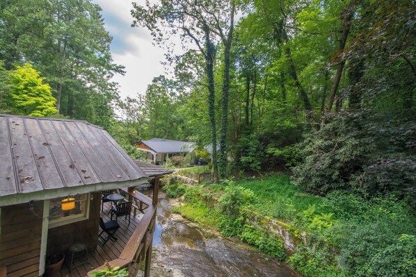 Property grounds - 2BR Escape w/ Zen Garden | Waterfall | Free Tix (Hendersonville)