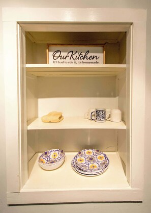 Unclassified image, 2 of 23, button