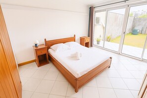 4 間睡房、熨斗/熨衫板、上網、床單