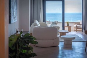 Flat-screen TV, offices - Panoramic sea views | PT by Homega (St. Julian's)