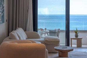 Flat-screen TV, offices - Panoramic sea views | PT by Homega (St. Julian's)