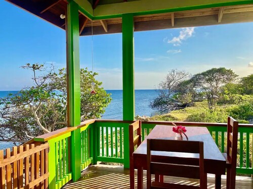 Littte Green House - Oceanfront