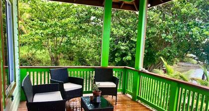 Littte Green House - Oceanfront