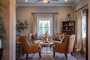 Interior - Historic Home in Downtown Clinton (Clinton)