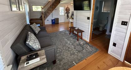 Charming Ocean View 1-bedroom Cottage in delightful Kennebunk