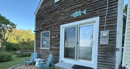 Charming Ocean View 1-bedroom Cottage in delightful Kennebunk