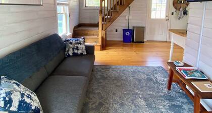 Ocean View dog friendly Cottage 4-min to Kennebunkport