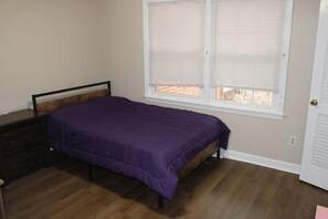 4 bedrooms, free WiFi, bed sheets