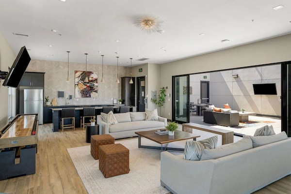 Arts District Apartments By Landing - Tulsa, OK