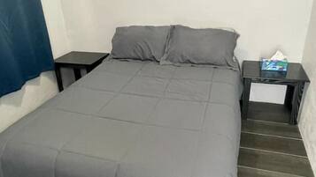 1 camera, culla da viaggio, Wi-Fi gratuito, lenzuola