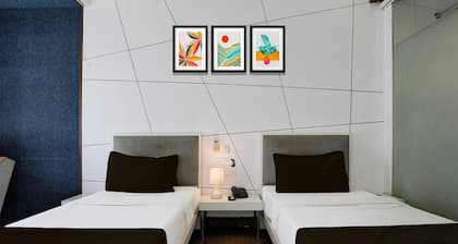 Collection O Limda Chowk Hotel Harmony