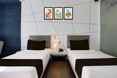 Collection O Limda Chowk Hotel Harmony