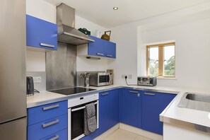 Kühlschrank, Ofen, Geschirrspüler, Toaster