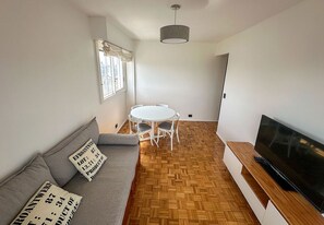 Apartment, City View | Living area - Rent Up - Depto con vista panorámica (Buenos Aires)