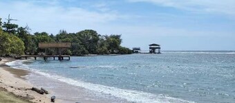 The Indigo House - 2 Bedroom Island Home