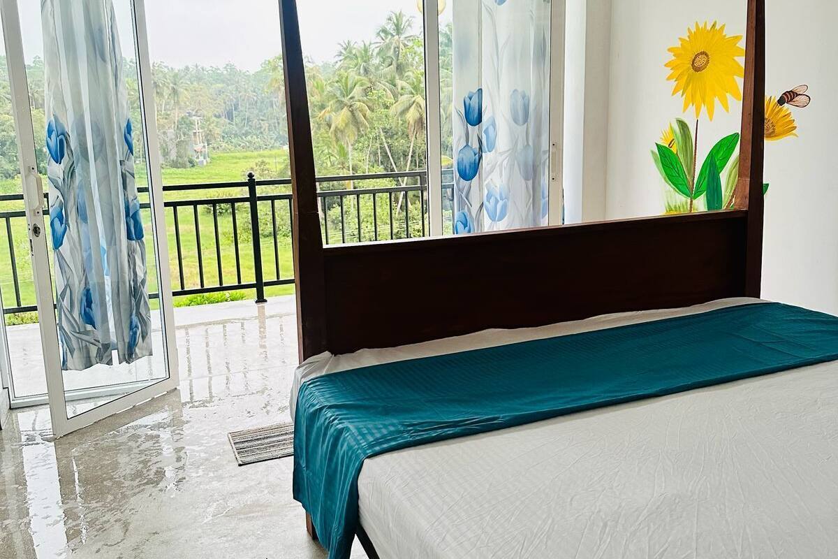 Deluxe Double Room, Balcony, Garden View | Select Comfort beds, in-room safe, desk, laptop workspace