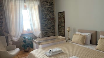 Double or Twin Room | Free WiFi
